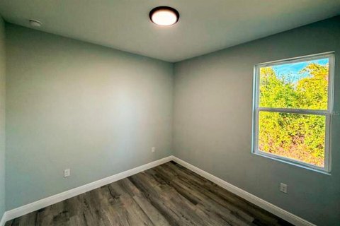Casa en alquiler en Englewood, Florida, 4 dormitorios, 151.99 m2 № 2097967 - foto 3