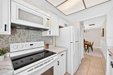 Casa en venta en Orlando, Florida, 2 dormitorios, 92.9 m2 № 2428803 - foto 10