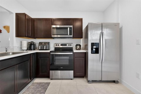 Touwnhouse à vendre à Florida City, Floride: 2 chambres, 112.23 m2 № 2045150 - photo 14