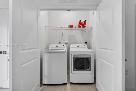 Touwnhouse à vendre à Florida City, Floride: 2 chambres, 112.23 m2 № 2045150 - photo 18