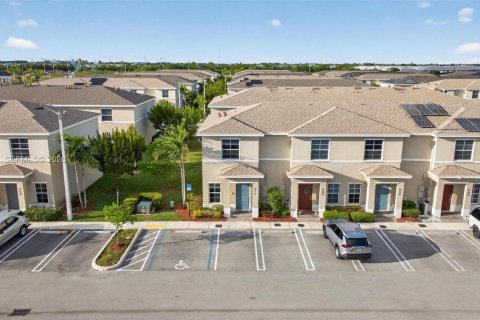 Touwnhouse à Florida City, Floride 2 chambres, 112.23 m2 № 2045150