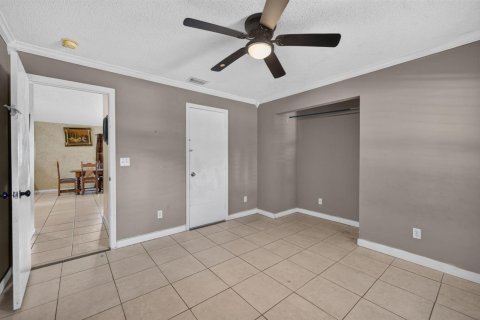 Casa en venta en Port St. Lucie, Florida, 3 dormitorios, 147.16 m2 № 2378715 - foto 12