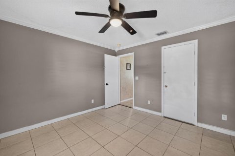 Casa en venta en Port St. Lucie, Florida, 3 dormitorios, 147.16 m2 № 2378715 - foto 14
