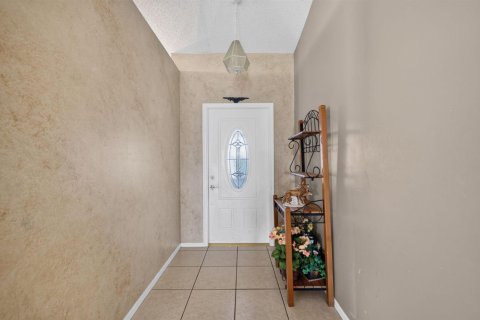 Casa en venta en Port St. Lucie, Florida, 3 dormitorios, 147.16 m2 № 2378715 - foto 3