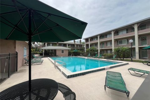 Condo in Altamonte Springs, Florida, 1 bedroom  № 1658019 - photo 2
