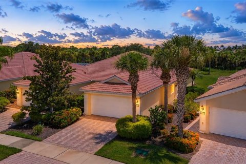 Villa ou maison à Sarasota, Floride 3 chambres, 143.91 m2 № 2342231