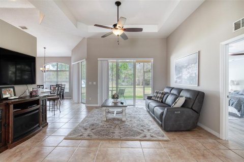 House in Palm Coast, Florida 3 bedrooms, 169.36 sq.m. № 2105605 - photo 13