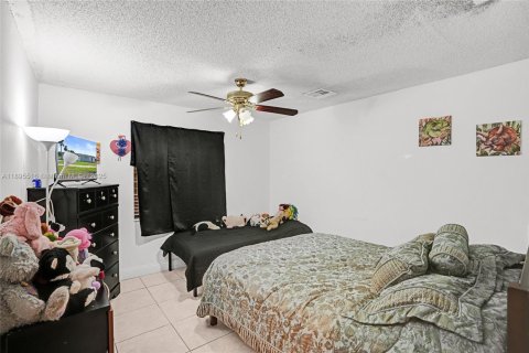 Villa ou maison à vendre à Miami, Floride: 3 chambres, 167.22 m2 № 1950221 - photo 26