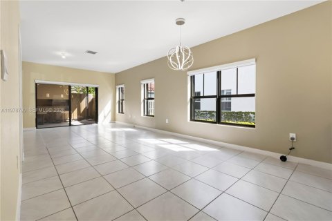 Touwnhouse à vendre à Florida City, Floride: 3 chambres, 133.13 m2 № 2044606 - photo 11