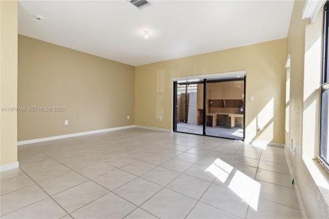 Touwnhouse à vendre à Florida City, Floride: 3 chambres, 133.13 m2 № 2044606 - photo 12