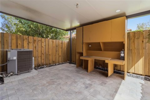 Touwnhouse à vendre à Florida City, Floride: 3 chambres, 133.13 m2 № 2044606 - photo 4