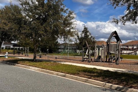 Townhouse in STOREY LAKE in Kissimmee, Florida 4 bedrooms, 177.81 sq.m. № 1583843 - photo 23