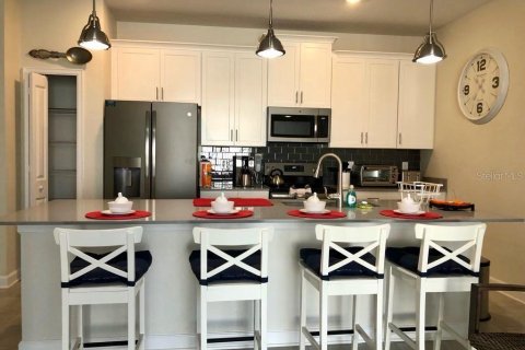 Townhouse in STOREY LAKE in Kissimmee, Florida 4 bedrooms, 177.81 sq.m. № 1583843 - photo 7