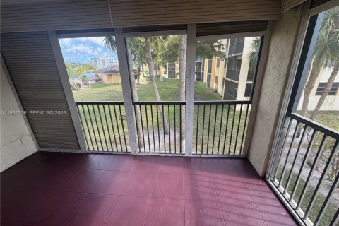 Condominio en alquiler en Lauderhill, Florida, 2 dormitorios, 103.12 m2 № 2055109 - foto 21