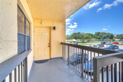 Condominio en Lauderhill, Florida, 2 dormitorios  № 2055109