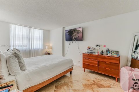 Condominio en venta en Miami Beach, Florida, 2 dormitorios, 118.08 m2 № 2058924 - foto 19