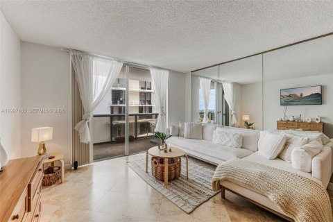 Condominio en venta en Miami Beach, Florida, 2 dormitorios, 118.08 m2 № 2058924 - foto 5