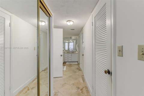 Condominio en venta en Miami Beach, Florida, 2 dormitorios, 118.08 m2 № 2058924 - foto 27
