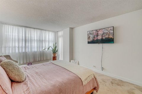 Condominio en venta en Miami Beach, Florida, 2 dormitorios, 118.08 m2 № 2058924 - foto 24