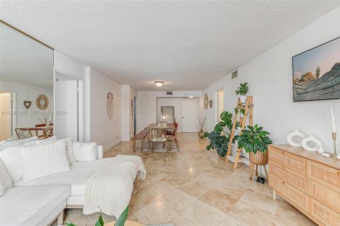 Condominio en venta en Miami Beach, Florida, 2 dormitorios, 118.08 m2 № 2058924 - foto 9