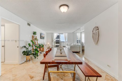 Condominio en venta en Miami Beach, Florida, 2 dormitorios, 118.08 m2 № 2058924 - foto 14