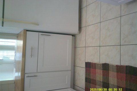 Снять в аренду кондоминиум в Маргит, Флорида 3 комнаты, 67.63м2, № 2175819 - фото 19