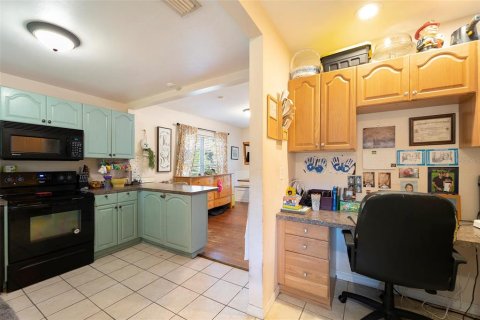 Casa en venta en Lutz, Florida, 2 dormitorios, 100.33 m2 № 2125280 - foto 8