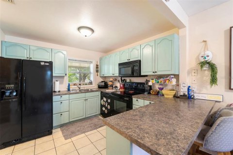 Casa en venta en Lutz, Florida, 2 dormitorios, 100.33 m2 № 2125280 - foto 9