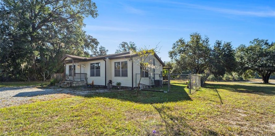 Casa en Lutz, Florida 2 dormitorios, 100.33 m2 № 2125280