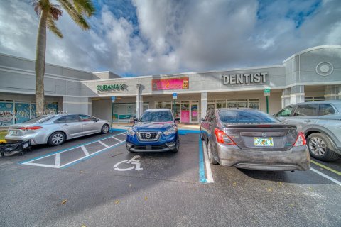 Commercial property in Cutler Bay, Florida № 1865742 - photo 22
