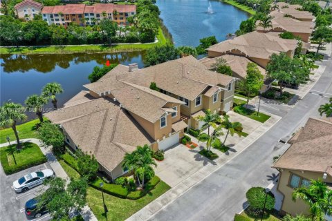 Condominio en venta en West Palm Beach, Florida, 3 dormitorios, 236.99 m2 № 2044554 - foto 1