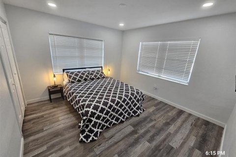 Casa en alquiler en Tampa, Florida, 2 dormitorios, 74.32 m2 № 1879639 - foto 6