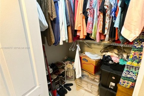 Купить кондоминиум в Лодердейл-Лейкс, Флорида 1 спальня, 77.57м2, № 2035781 - фото 13