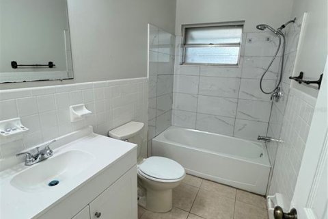 Casa en alquiler en Oldsmar, Florida, 3 dormitorios, 149.39 m2 № 1866882 - foto 14