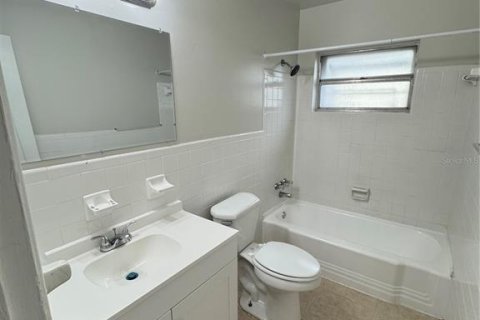 Casa en alquiler en Oldsmar, Florida, 3 dormitorios, 149.39 m2 № 1866882 - foto 17