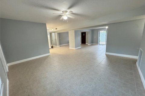 Casa en alquiler en Oldsmar, Florida, 3 dormitorios, 149.39 m2 № 1866882 - foto 3