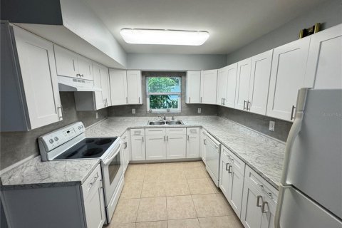 Casa en alquiler en Oldsmar, Florida, 3 dormitorios, 149.39 m2 № 1866882 - foto 5