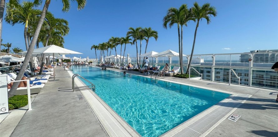 Condominio en Miami Beach, Florida, 1 dormitorio № 868838