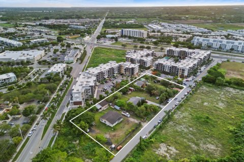 Commercial property in Homestead, Florida № 1807904 - photo 4