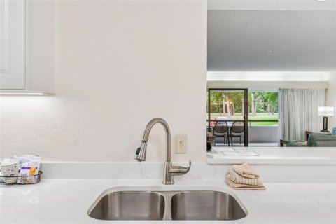 Copropriété à vendre à Palm Harbor, Floride: 2 chambres, 154.22 m2 № 2096827 - photo 8