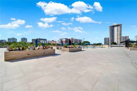 Condo in Sunny Isles Beach, Florida, 1 bedroom  № 1874621 - photo 23