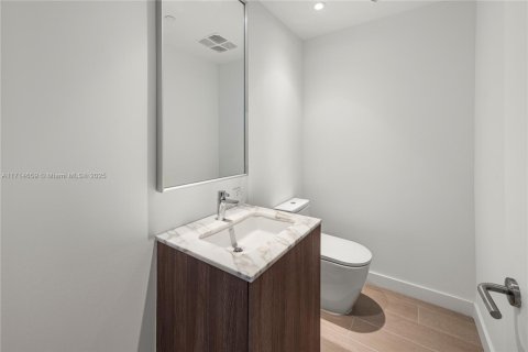 Condominio en venta en Miami Beach, Florida, 1 dormitorio, 81.57 m2 № 1860648 - foto 19