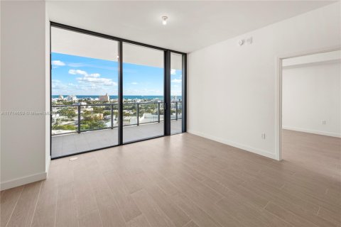 Condominio en venta en Miami Beach, Florida, 1 dormitorio, 81.57 m2 № 1860648 - foto 12