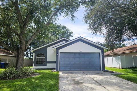 House in Brandon, Florida 3 bedrooms, 109.25 sq.m. № 1905858 - photo 1