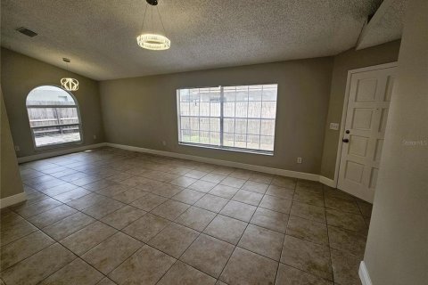 House in Brandon, Florida 3 bedrooms, 109.25 sq.m. № 1905858 - photo 7