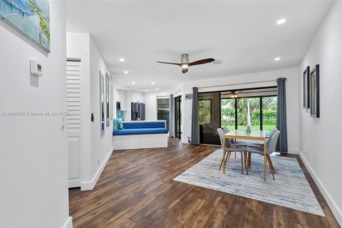 House in Deerfield Beach, Florida 1 bedroom, 78.6 sq.m. № 1930139 - photo 3