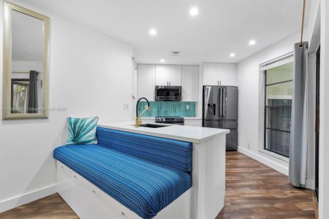 House in Deerfield Beach, Florida 1 bedroom, 78.6 sq.m. № 1930139 - photo 4