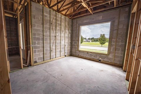 House in Oxford, Florida 3 bedrooms, 167.78 sq.m. № 1813532 - photo 4