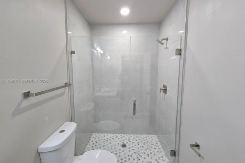 Купить коммерческую недвижимость в Лихай-Эйкерс, Флорида 111.48м2, № 2090098 - фото 17