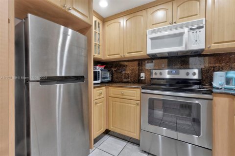 Купить кондоминиум в Авентура, Флорида 1 спальня, 68.84м2, № 1937210 - фото 8